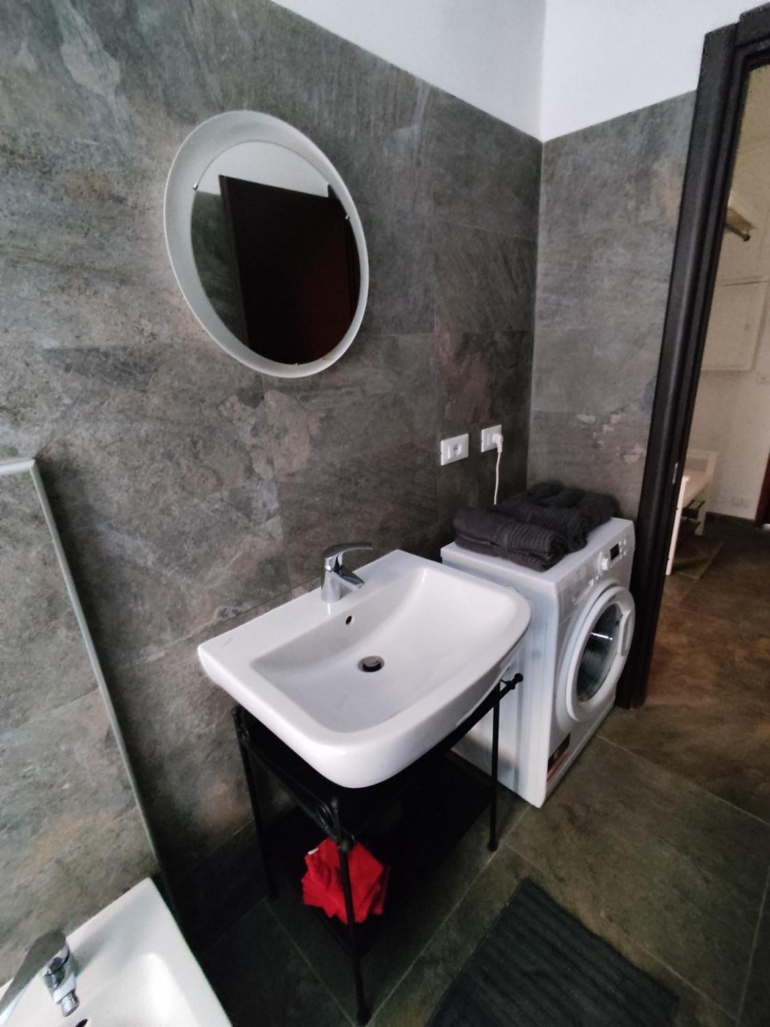 Bell'Appartamento In Cit Turin, Interamente Ristrutturato Ngoại thất bức ảnh